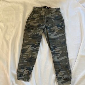 Express Camouflage Patterned Pants